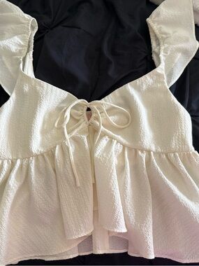 Urban outfitters Sierra Keyhole Babydoll Blouse